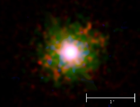 Circinus X-1 в рентгеновском диапазоне. Области с низкой энергией показаны красным цветом, со средней — зелёным, с высокой — синим (фото NASA/CXC/Univ. of Wisconsin-Madison/S.Heintz et al.).