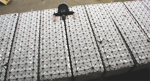 Многих процесс подготовки HypoSurface к установке приводит в прямо-таки священный трепет (фото с сайта hyposurface.org).
