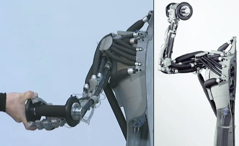 Спортивные упражнения робот Airic’s_arm выполняет не так энергично, как человек. Зато движения похожи (кадр и фото Festo).
