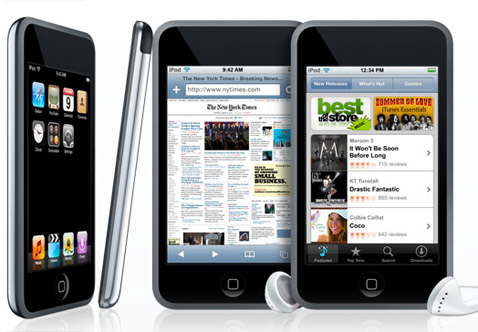 iPod touch выпускается в двух вариантах: с 8 или 16 гигабайтами памяти на борту. Цена в США на эти модели составляет $299 и $399 (фото Apple).