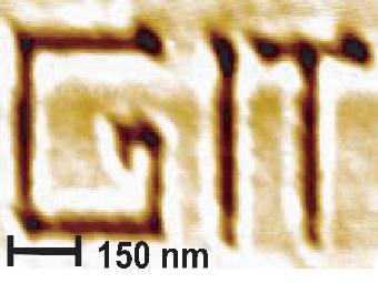 Сокращенное название Технологического института Джорджии, записанное методом термохимической нанолитографии. Изображение с сайта gatech.edu.