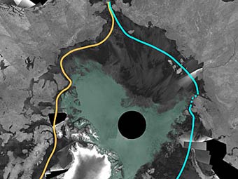 	

Арктика, съемка со спутника ESA. Желтая линия - Северо-Западный проход, голубая линия - Северо-Восточный проход, открытый не полностью. Изображение с сайта ESA.