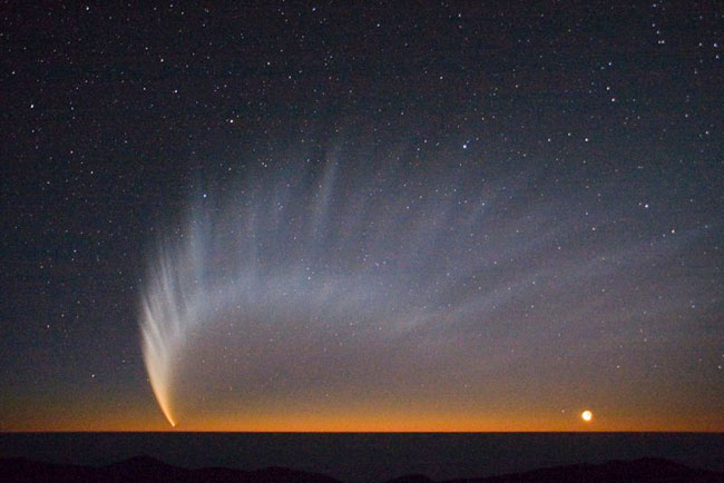 Комета Макнота 
