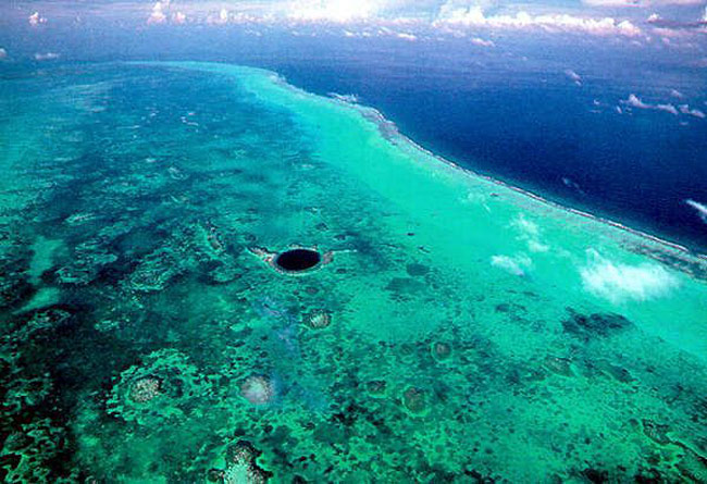 Great Blue Hole, Белиз.